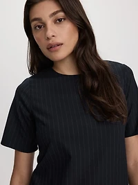 Robe courte à manches aux coudes et col rond