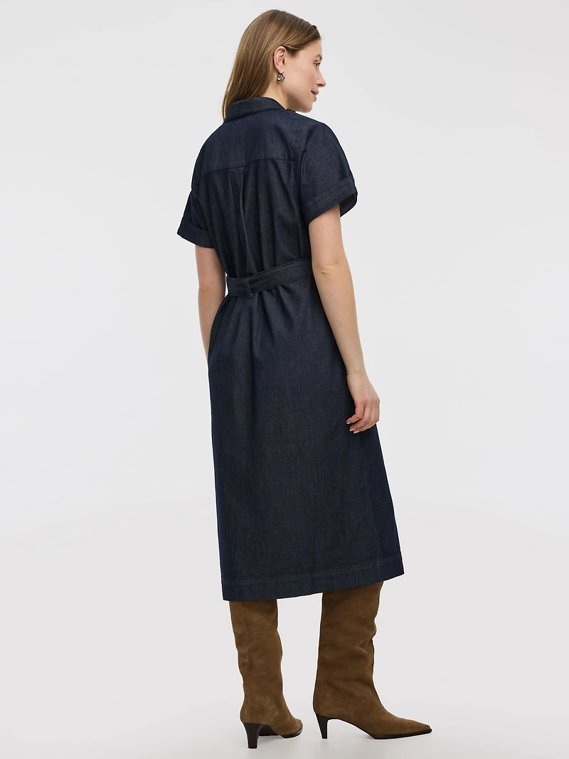 Robe boutonnée en denim à manches courtes