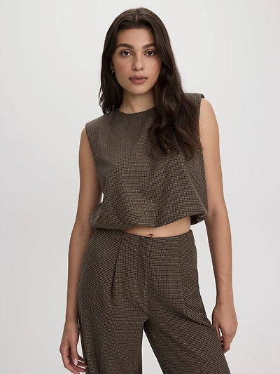 Sleeveless Crew-Neck Blouse with Shoulder Pads
