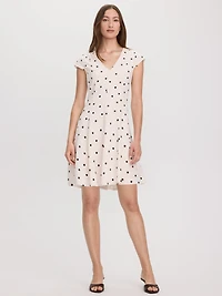 Robe courte à col V