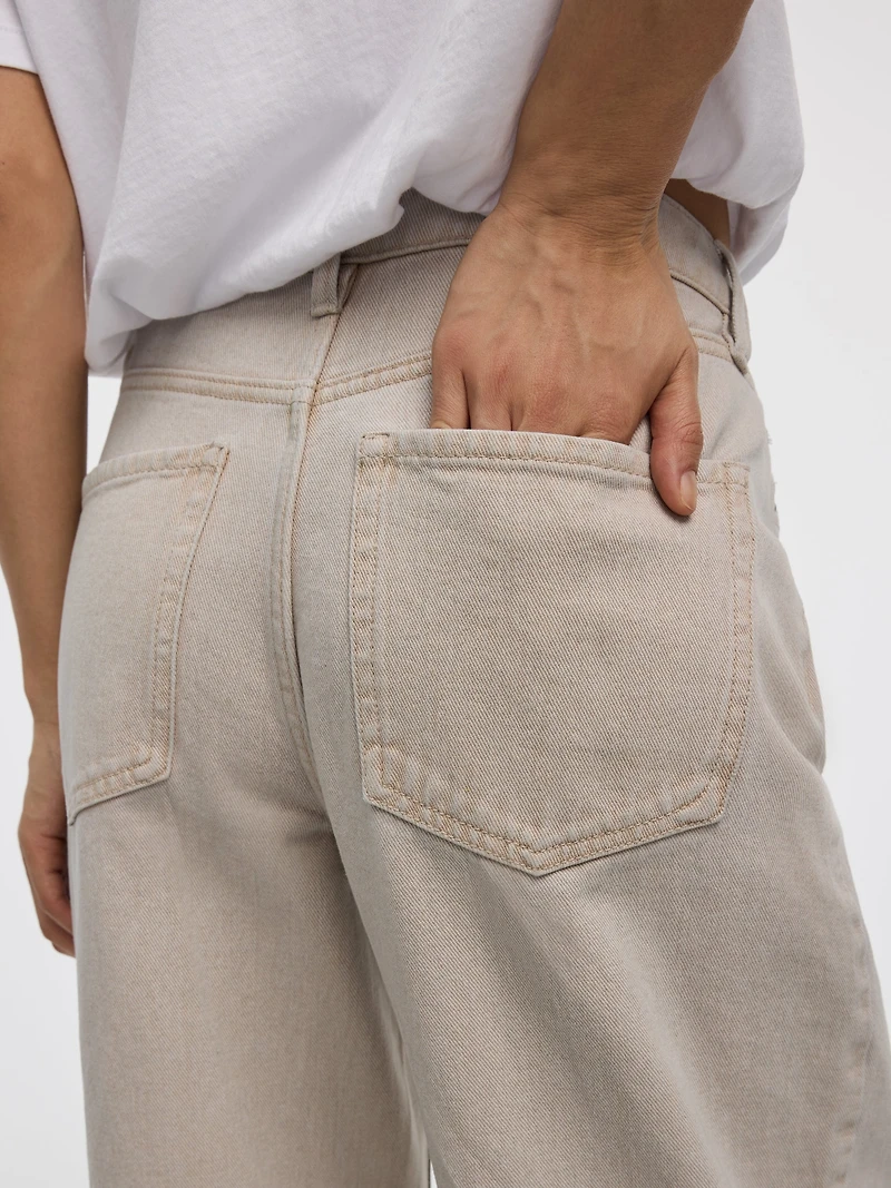 Jeans taille haute à jambe ballon