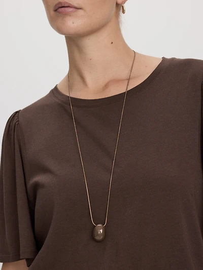 Collier en corde avec pendentif