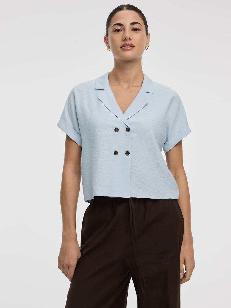 Chemise satinée à manches courtes