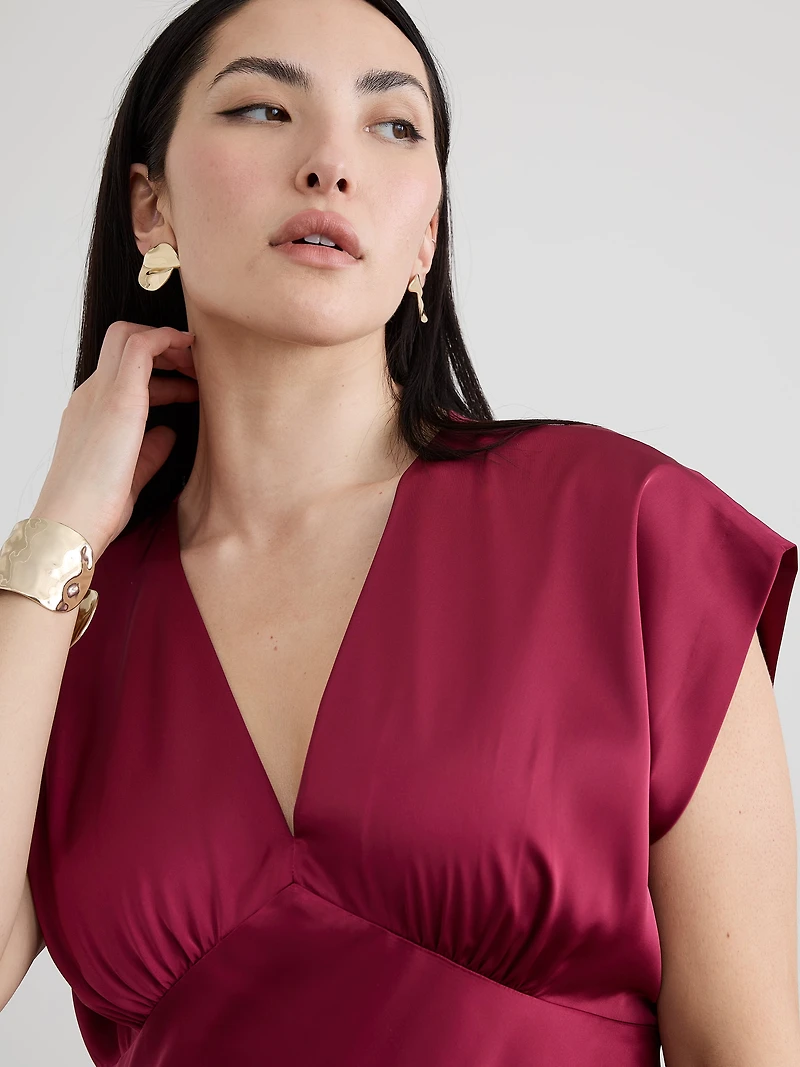 Robe maxi à taille empire et col V