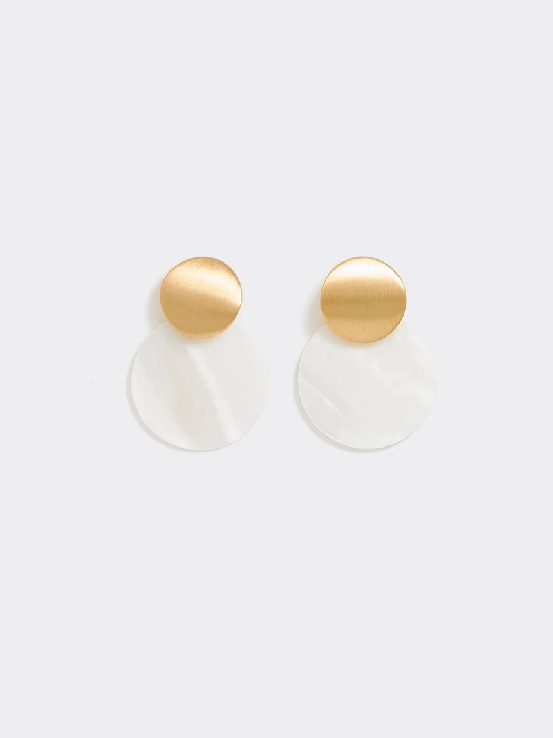 Disc Earrings with Mother-of-Pearl Pendant