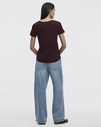 T-shirt à manches courtes et col V - R Essentials