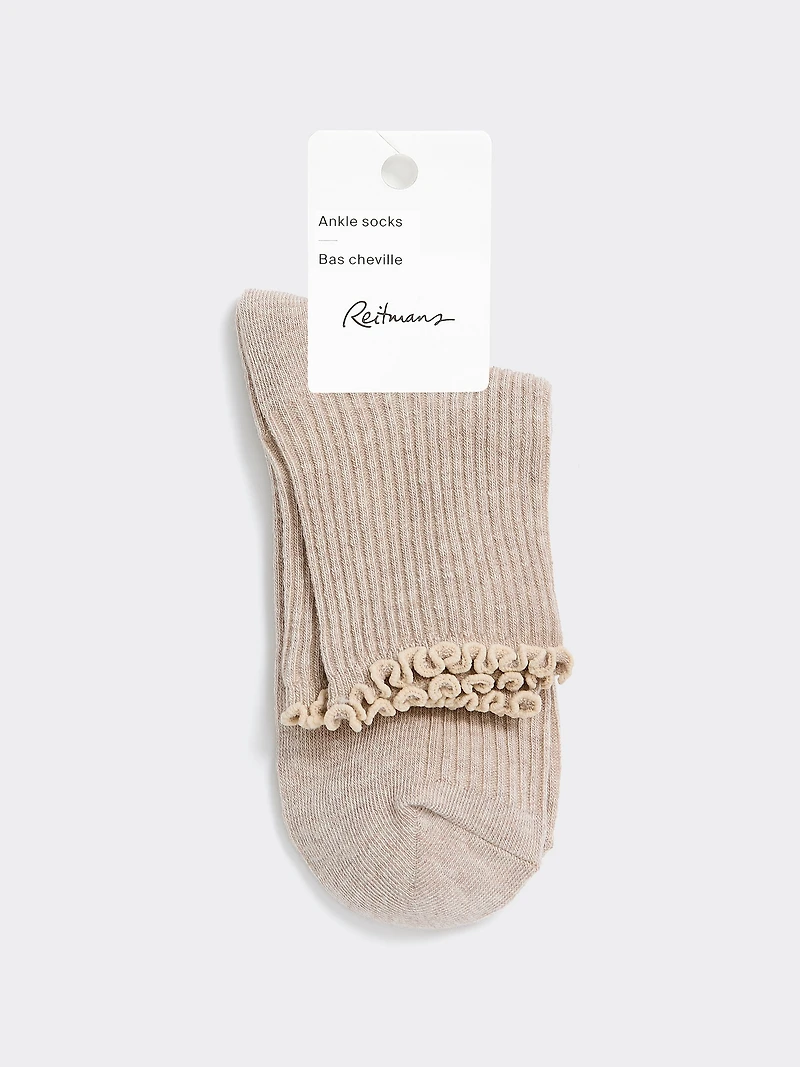 Cotton Anklet Socks with Ruffled Hems