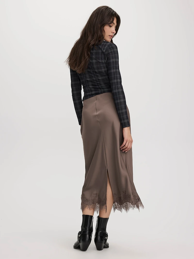 Jupe midi en satin avec dentelle