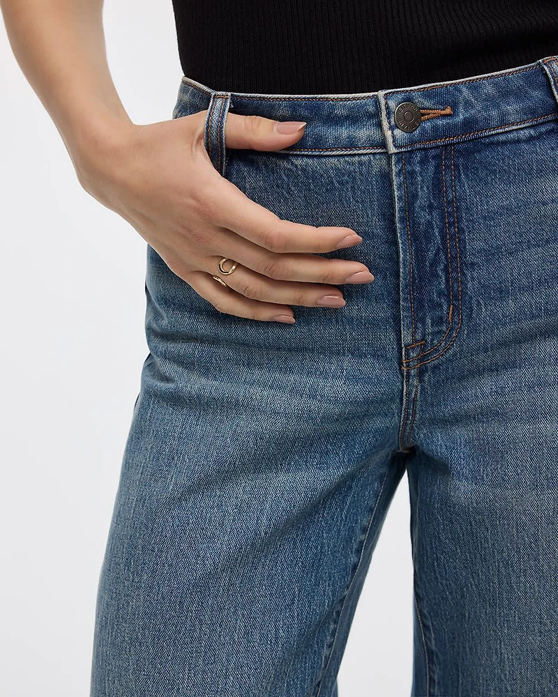 Jean à jambe large et taille mi-haute