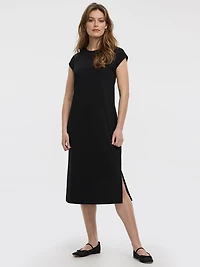 Robe midi à manches très courtes et col rond
