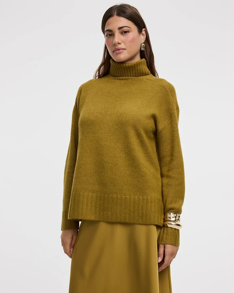 Long-Sleeve Turtleneck Pullover