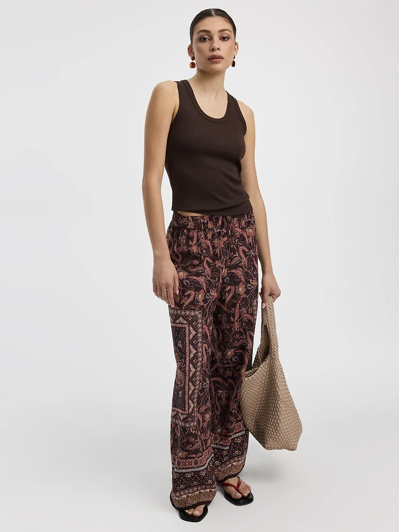 Camisole côtelée à col dégagé