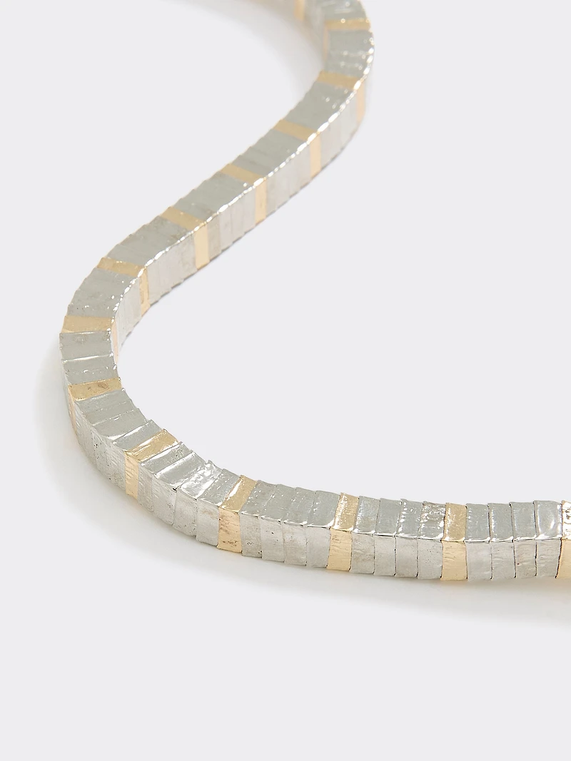 Collier court métallique à deux tons
