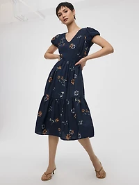 Robe midi à manches courtes et col V