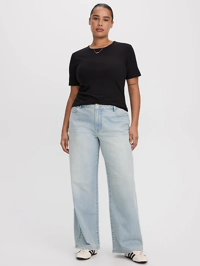 Wide-Leg Mid-Rise Jean - Curvy Fit