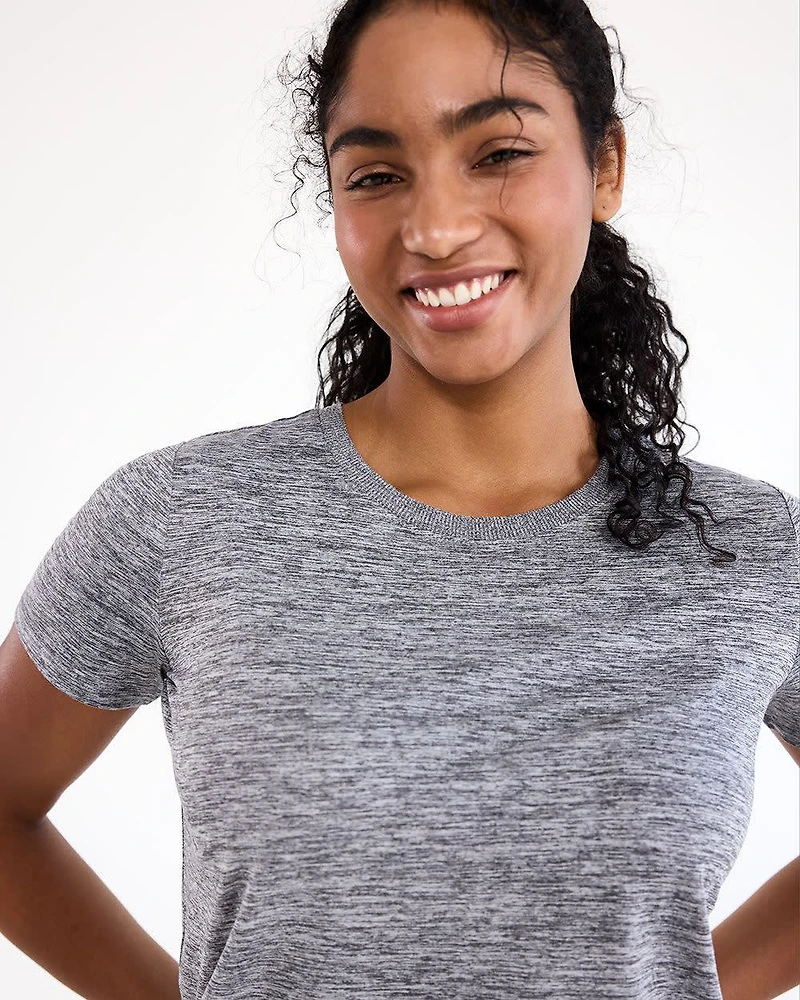 T-shirt à col rond et manches courtes