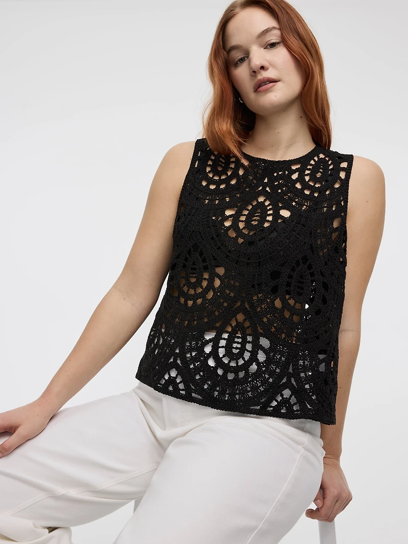 Camisole crochetée à col rond