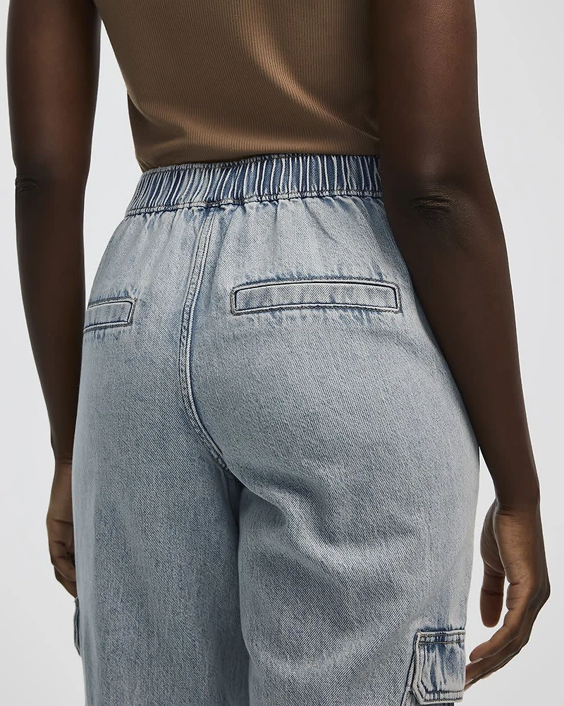 Pantalon jogger en denim avec poches cargo