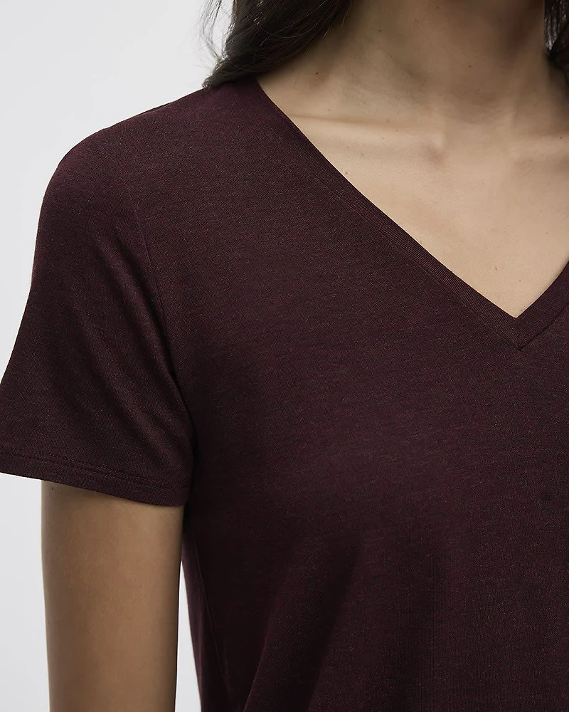 T-shirt à manches courtes et col V - R Essentials