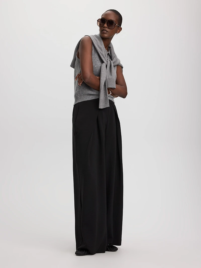 Wide-Leg High-Rise Pant