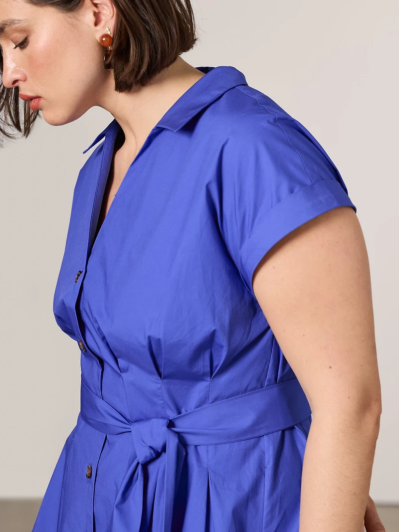 Robe chemise ceinturée à manches courtes