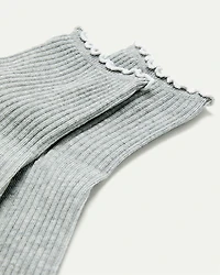 Cotton Anklet Socks with Ruffled Hems