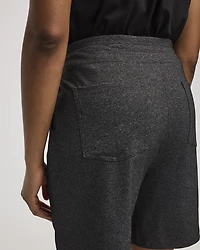 Urban Bermuda - Hyba