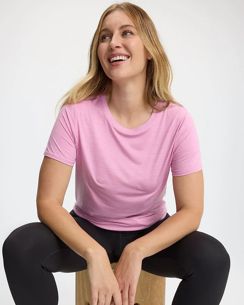 Short-Sleeve Crew-Neck Tee - DRY-LUX (R) Hyba Essentials