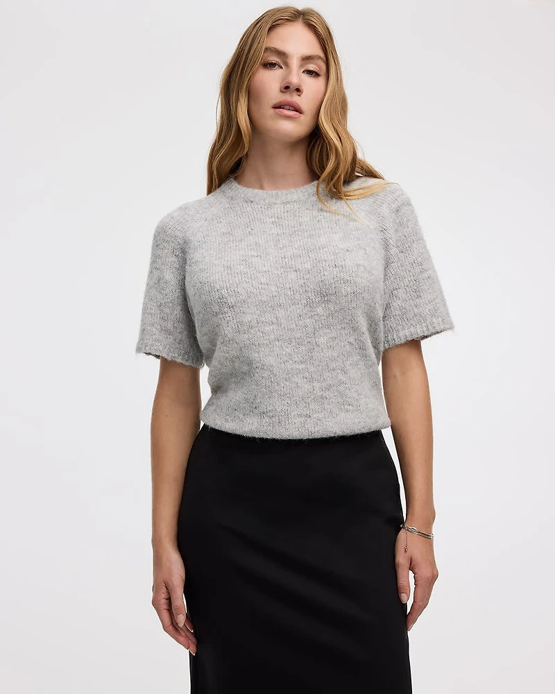 Pull ample à manches aux coudes et col rond