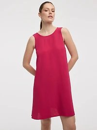 Robe courte évasée sans manches