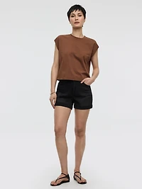 Jean court à jambe large et taille haute