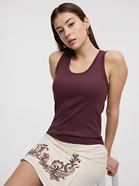 Camisole côtelée à col dégagé