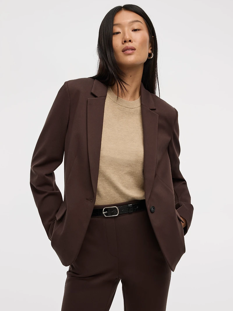 Fitted One-Button Knit Blazer - The Modern Stretch (R)