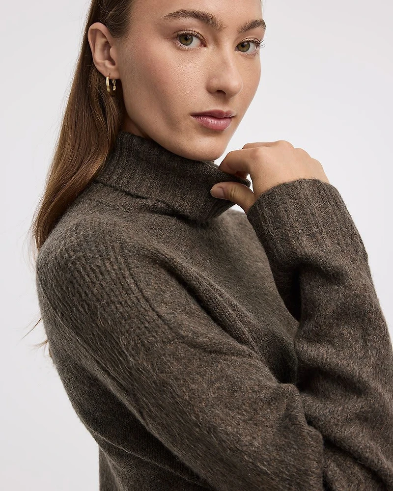 Pull à manches longues et col roulé