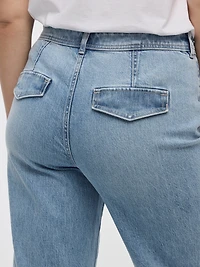 Jean court effet marin à jambe droite et taille haute