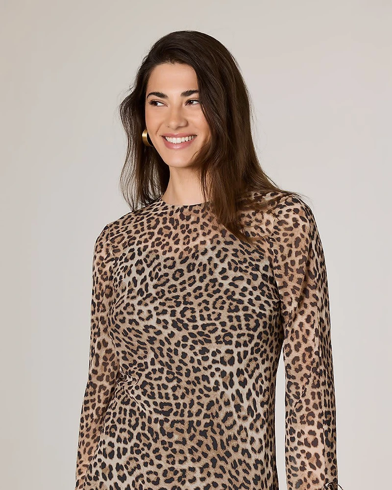 Robe mini en mesh à manches longues