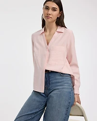 Blouse à manches longues et col fendu avec poche la poitrine