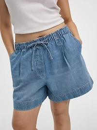Short en denim de coton à taille élastique