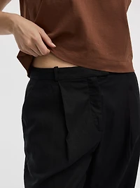 Pantalon en mélange de lin à jambe droite et taille haute