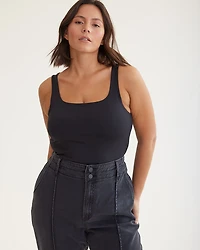 Camisole sculptante à col carré - R Essentials