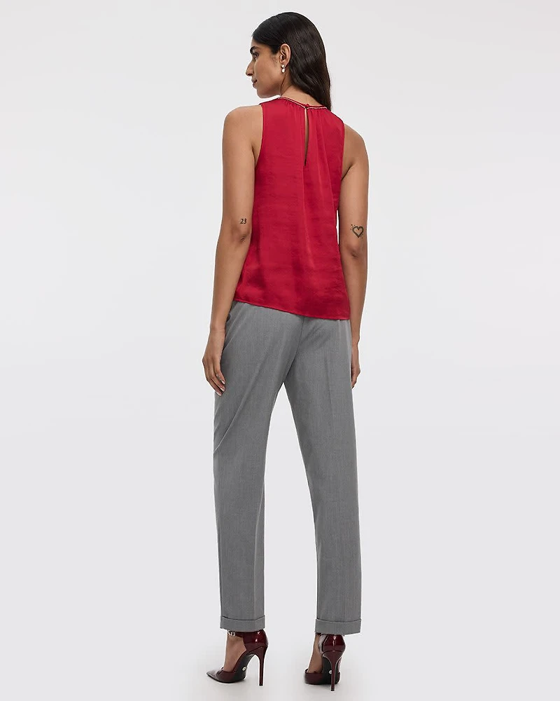 Blouse sans manches à col rond orné de bijoux