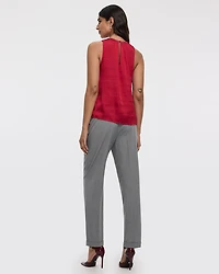 Blouse sans manches à col rond orné de bijoux