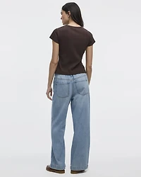 T-shirt ajusté et côtelé à col rond