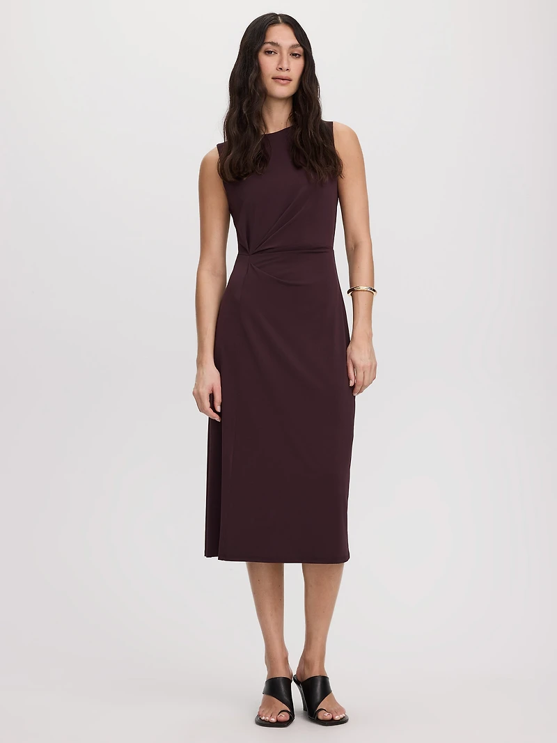 Robe midi ajustée sans manches