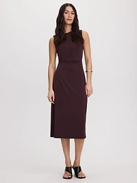 Robe midi ajustée sans manches