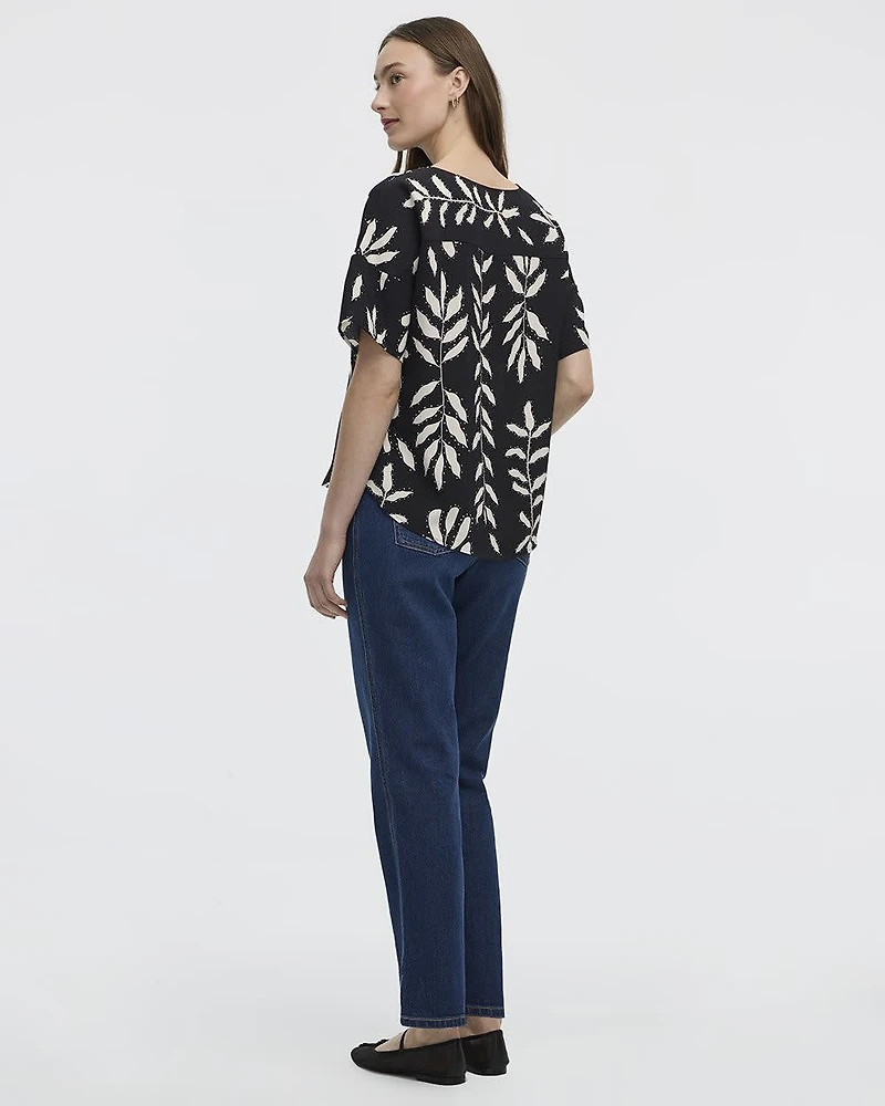 Short-Sleeve Crew-Neck T-Shirt Blouse