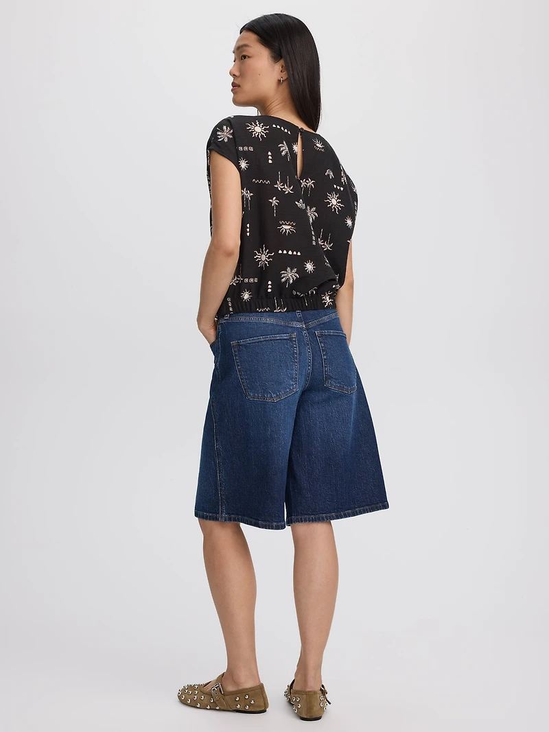 Extended-Sleeve Crew-Neck Blouse with Elasticated Hem