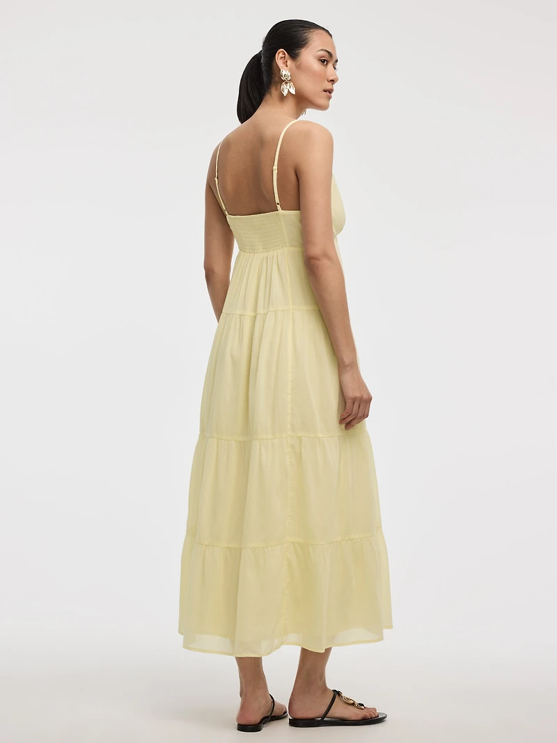 Robe maxi sans manches avec encolure en coeur