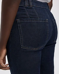 Jean à jambe évasée et taille mi-haute avec poches rabat