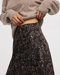 Jupe midi A silhouette en satin